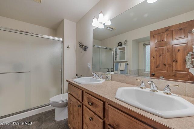 3953 N 19th ST, Coeur D'alene, ID 83815