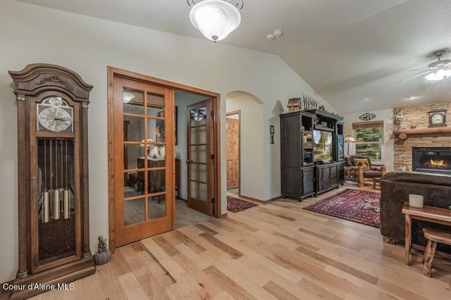 3953 N 19th ST, Coeur D'alene, ID 83815