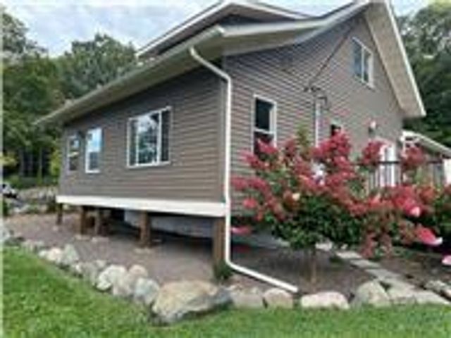520 Hamilton Street, St Croix Falls, WI 54024