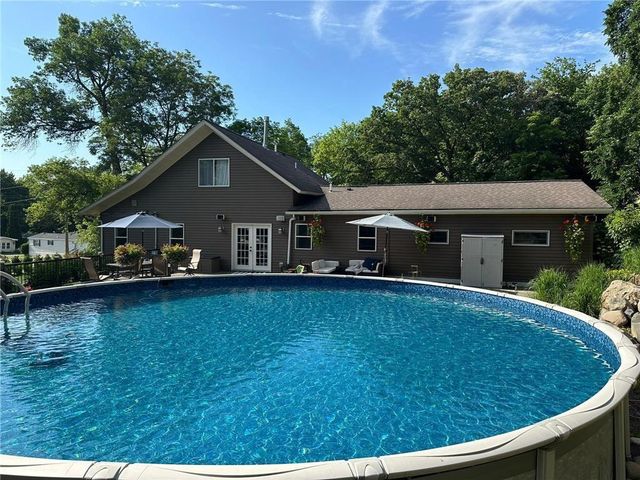520 Hamilton Street, St Croix Falls, WI 54024