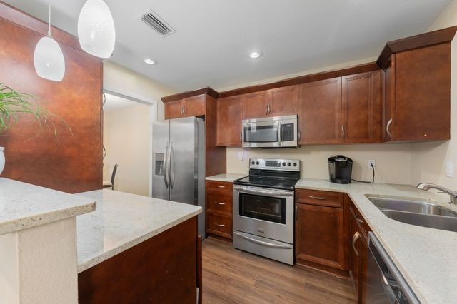 9440 Amberton Parkway, Dallas, TX 75243