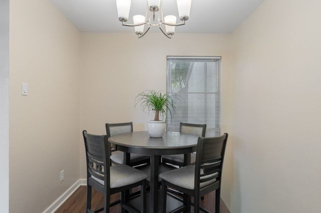 9440 Amberton Parkway, Dallas, TX 75243