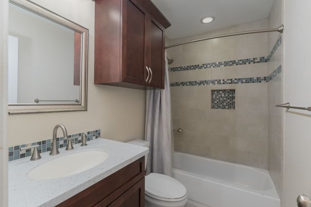 9440 Amberton Parkway, Dallas, TX 75243