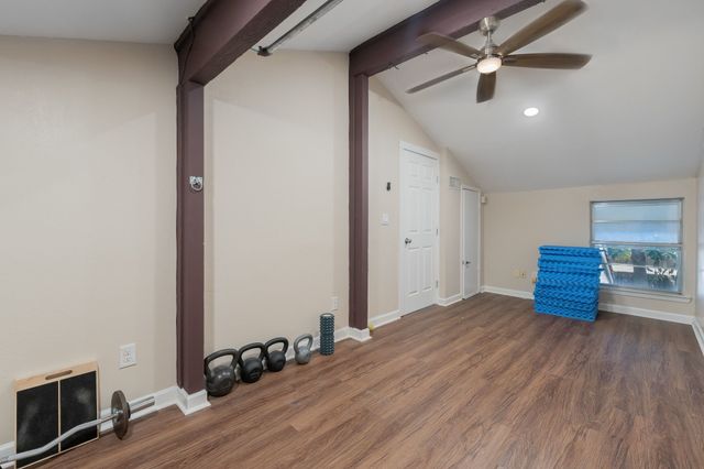 9440 Amberton Parkway, Dallas, TX 75243