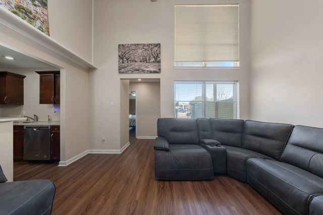 9440 Amberton Parkway, Dallas, TX 75243