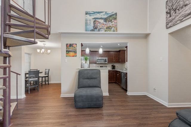 9440 Amberton Parkway, Dallas, TX 75243