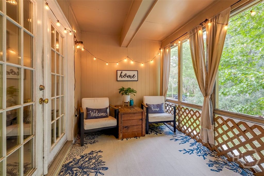 Image 1 of property listing at 401 N Cromwell Road Q7, Savannah, GA 31410