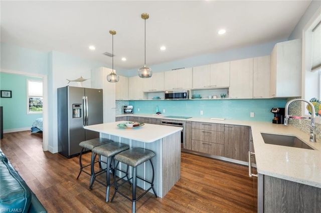 27088 Del LN, Bonita Springs, FL 34135