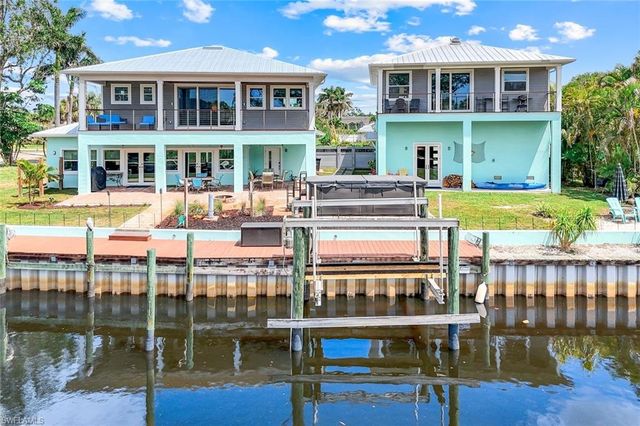 27088 Del LN, Bonita Springs, FL 34135