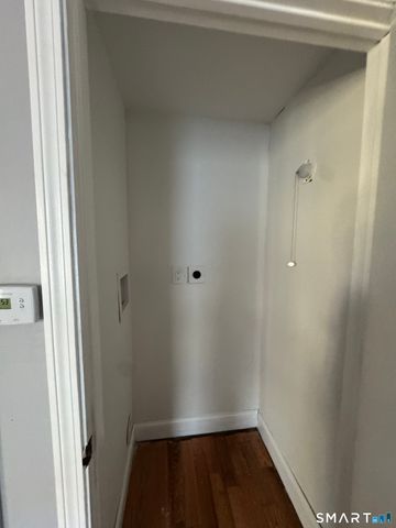 231 Davenport Avenue 2, New Haven, CT 06519