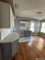 231 Davenport Avenue 2, New Haven, CT 06519