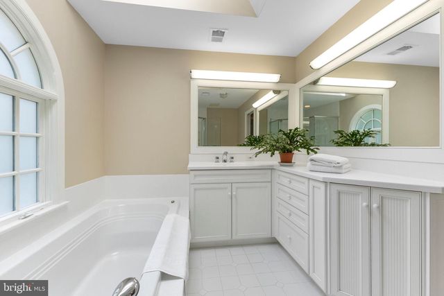 11103 BURYWOOD LN, Reston, VA 20194