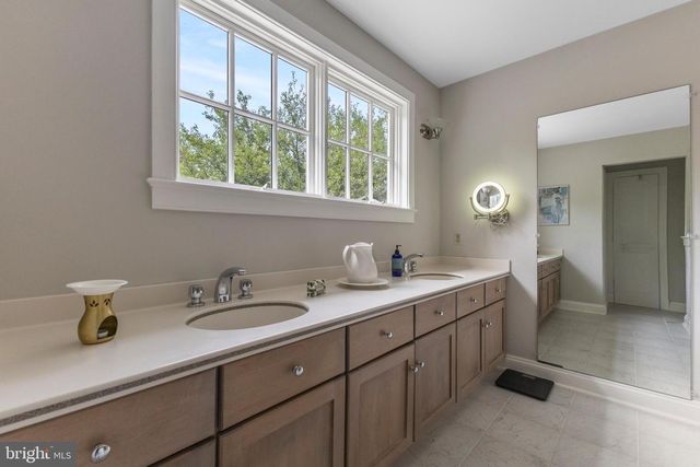 11103 BURYWOOD LN, Reston, VA 20194