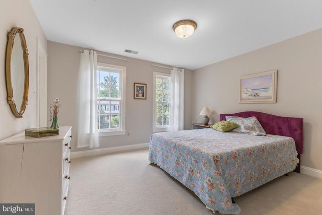 11103 BURYWOOD LN, Reston, VA 20194