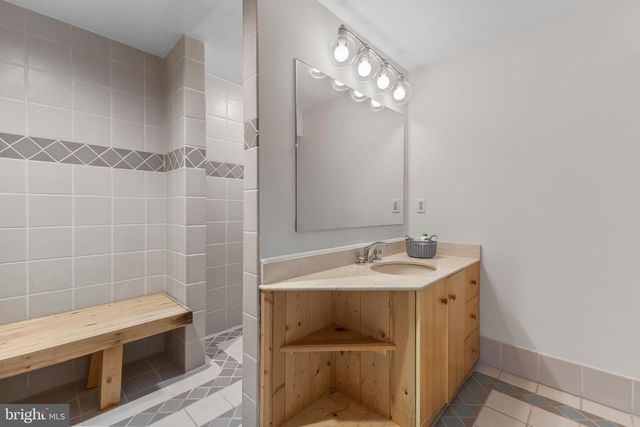 11103 BURYWOOD LN, Reston, VA 20194
