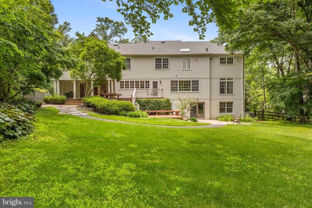 11103 BURYWOOD LN, Reston, VA 20194