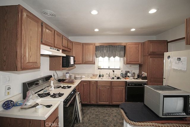 841 Armory, Barstow, CA 92311