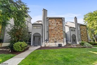 27 Delbarton Ct, Washington Twp., NJ 07840