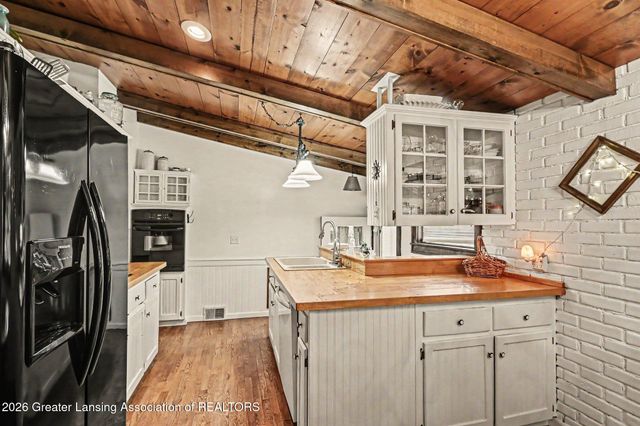 1116 N Magnolia Avenue, Lansing, MI 48912