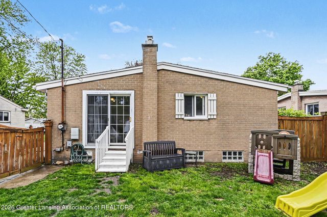 1116 N Magnolia Avenue, Lansing, MI 48912