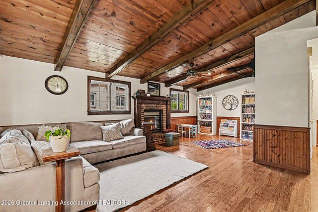 1116 N Magnolia Avenue, Lansing, MI 48912
