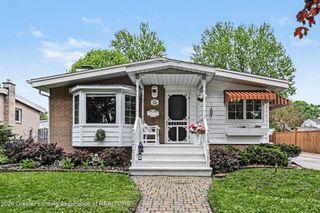 1116 N Magnolia Avenue, Lansing, MI 48912