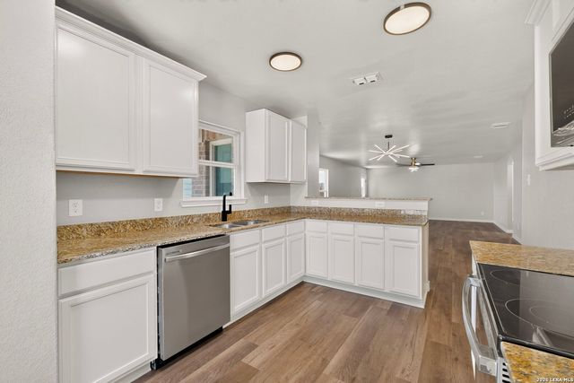 15018 Silver Tree, Von Ormy, TX 78073