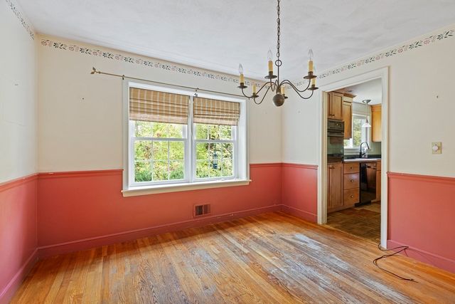 77 Warren Rd, Ashland, MA 01721