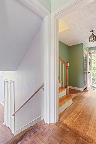 77 Warren Rd, Ashland, MA 01721