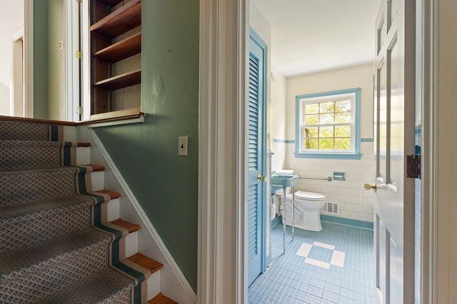 77 Warren Rd, Ashland, MA 01721