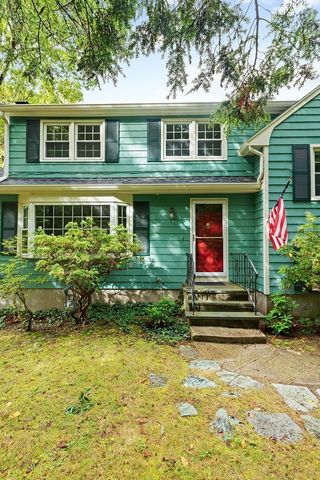 77 Warren Rd, Ashland, MA 01721