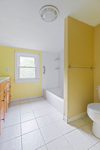 77 Warren Rd, Ashland, MA 01721