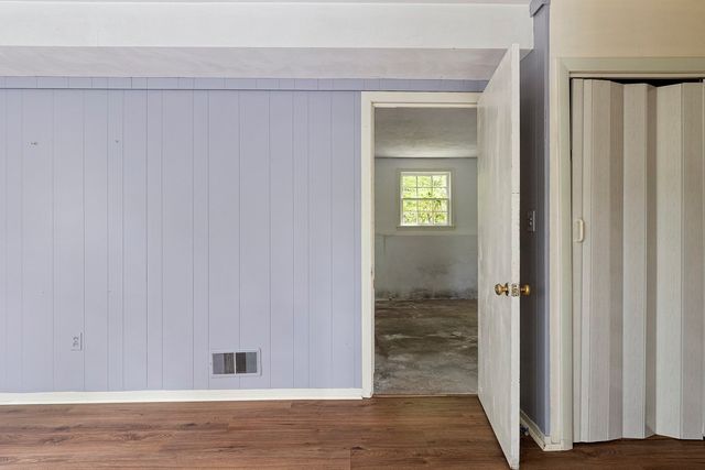 77 Warren Rd, Ashland, MA 01721