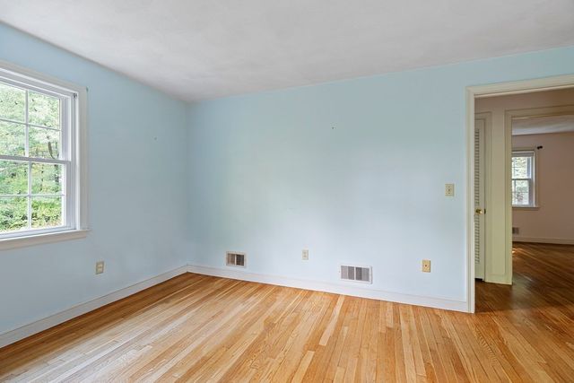 77 Warren Rd, Ashland, MA 01721