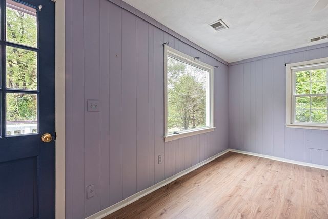 77 Warren Rd, Ashland, MA 01721