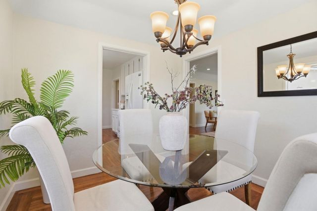 28 Alameda De Las Pulgas, Redwood City, CA 94062