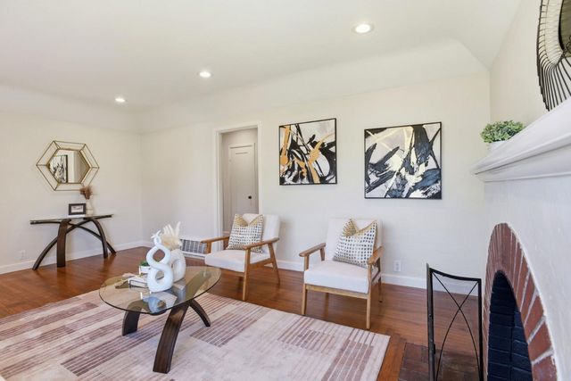 28 Alameda De Las Pulgas, Redwood City, CA 94062