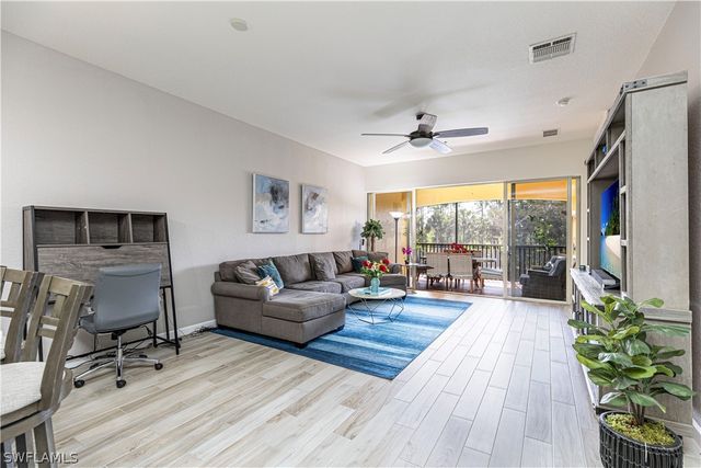 8641 Piazza Del Lago CIR 203, Estero, FL 33928