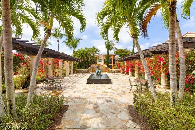 8641 Piazza Del Lago CIR 203, Estero, FL 33928