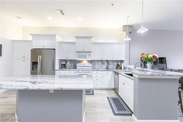 8641 Piazza Del Lago CIR 203, Estero, FL 33928