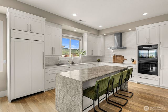 854 Autumn Crest Drive, Wenatchee, WA 98801