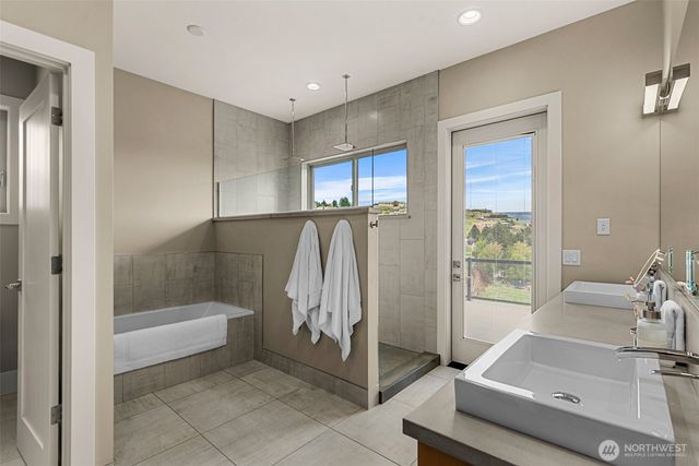 854 Autumn Crest Drive, Wenatchee, WA 98801