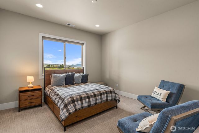 854 Autumn Crest Drive, Wenatchee, WA 98801