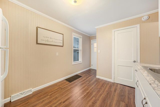 715 W 4TH STREET, Appleton, WI 54914