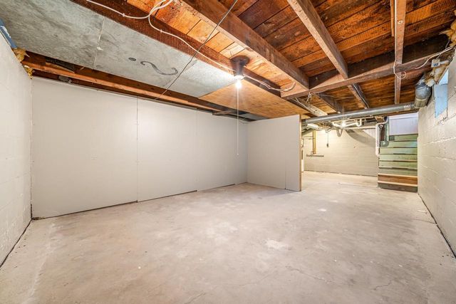 715 W 4TH STREET, Appleton, WI 54914