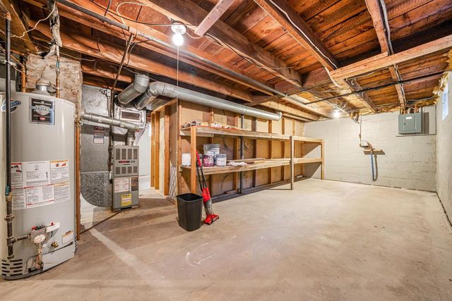 715 W 4TH STREET, Appleton, WI 54914