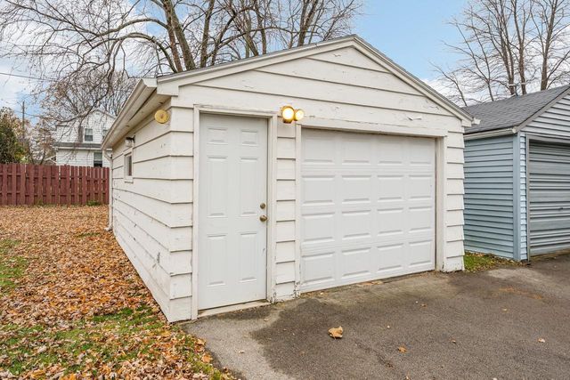 715 W 4TH STREET, Appleton, WI 54914