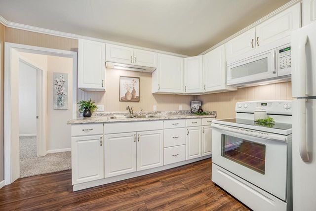 715 W 4TH STREET, Appleton, WI 54914