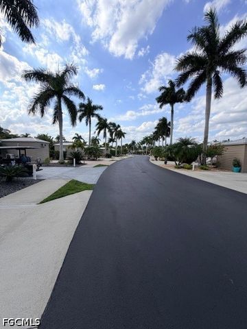 5471 Cypress Trail Resort CIR, Fort Myers, FL 33905