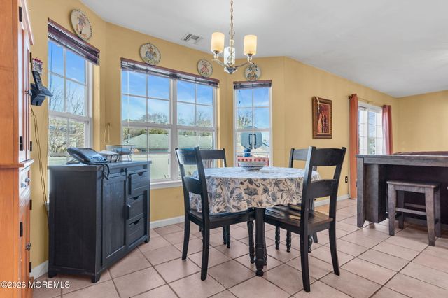 2010 Oak Dale Road, Toms River, NJ 08753